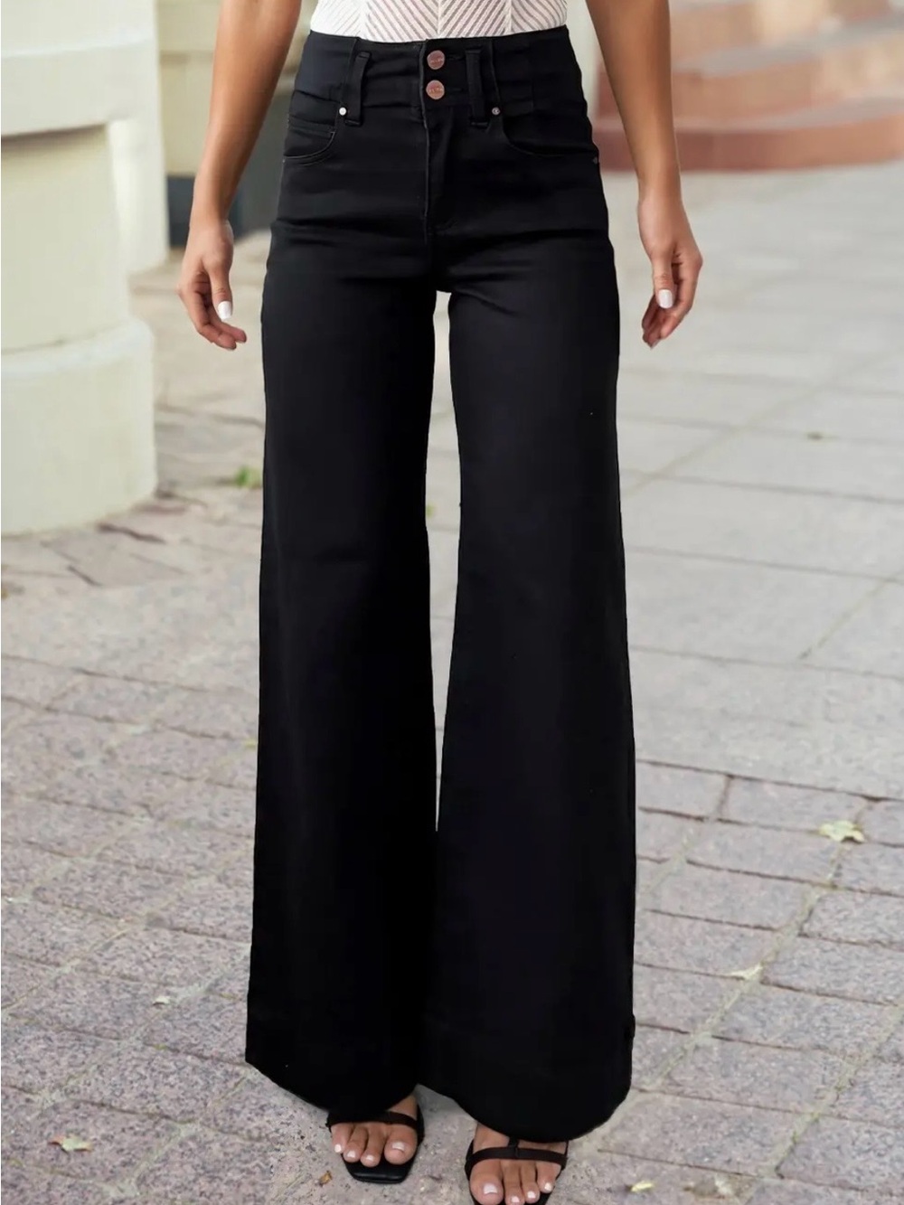 High-Waist double button Black Wide-Leg Jeans for Women